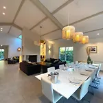 Spacieuse Avec Jacuzzi Et Piscine Chauffee A Hossegor - Fr-1-413-261