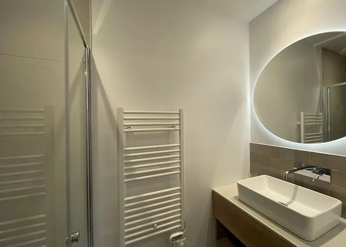 Spacieuse Avec Jacuzzi Et Piscine Chauffée à Hossegor - Fr-1-413-261