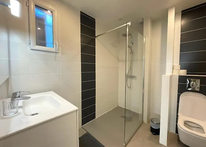 Villa Spacieuse Avec Jacuzzi Et Piscine Chauffee A Hossegor - Fr-1-413-261